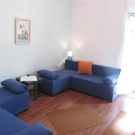 & Zlata Guest house